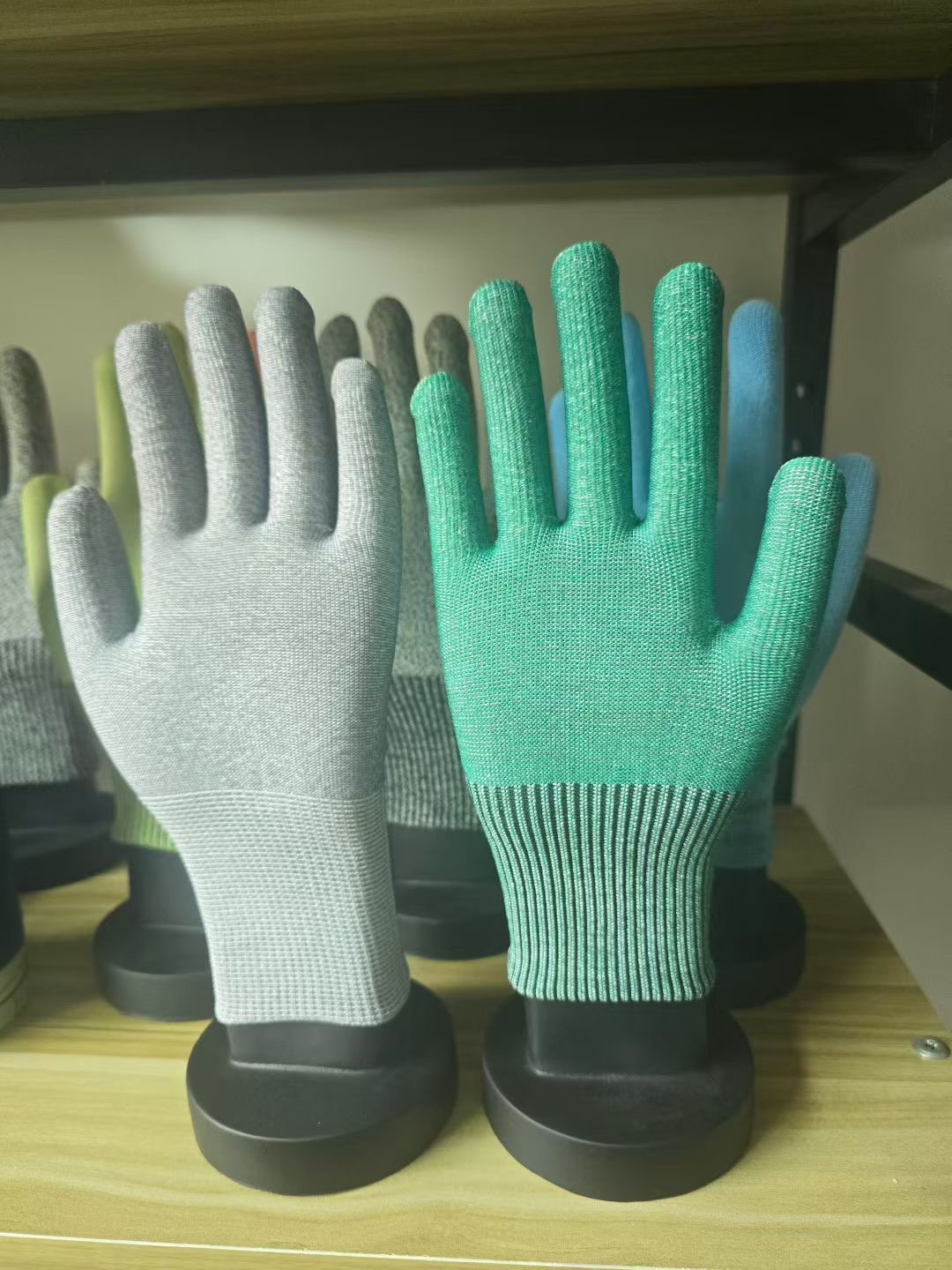 Cut Resistant Yarn gloves